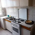 With A Parking Space - 13242 זאדאר
