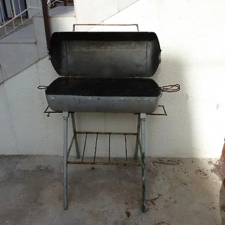 With A Parking Space - 13242 アパート *